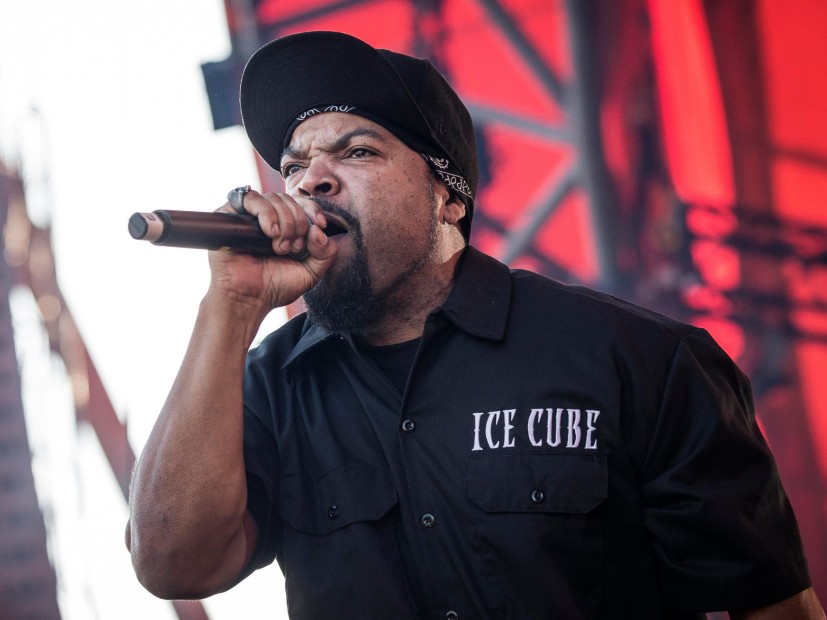 Почему ice cube ушел из n w a